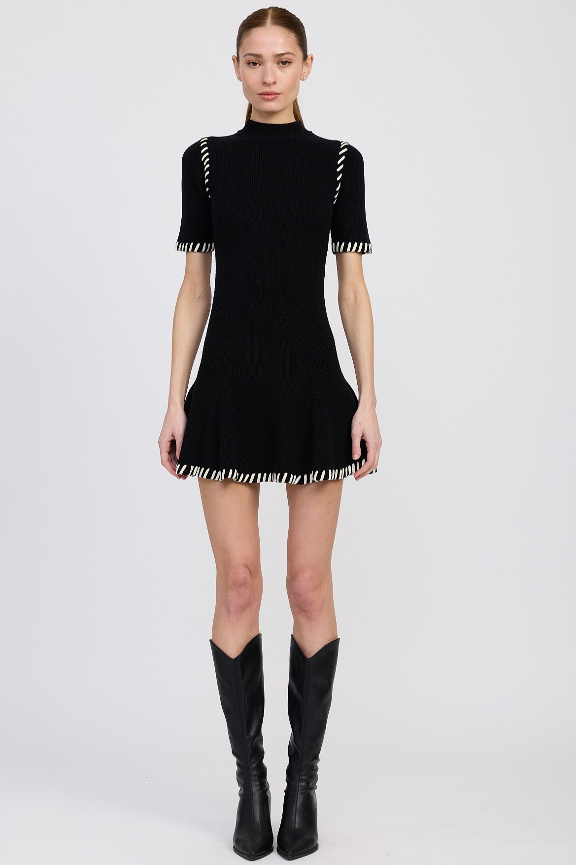 シェリエ　color scheme stitch mini dress Medium Wash Denim Elastic Strap Tiered Mini Dress | Lime Lush Boutique