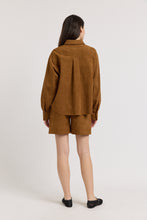 Load image into Gallery viewer, Yumi Suede Short