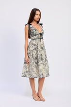 Load image into Gallery viewer, Holly Midi Dress
