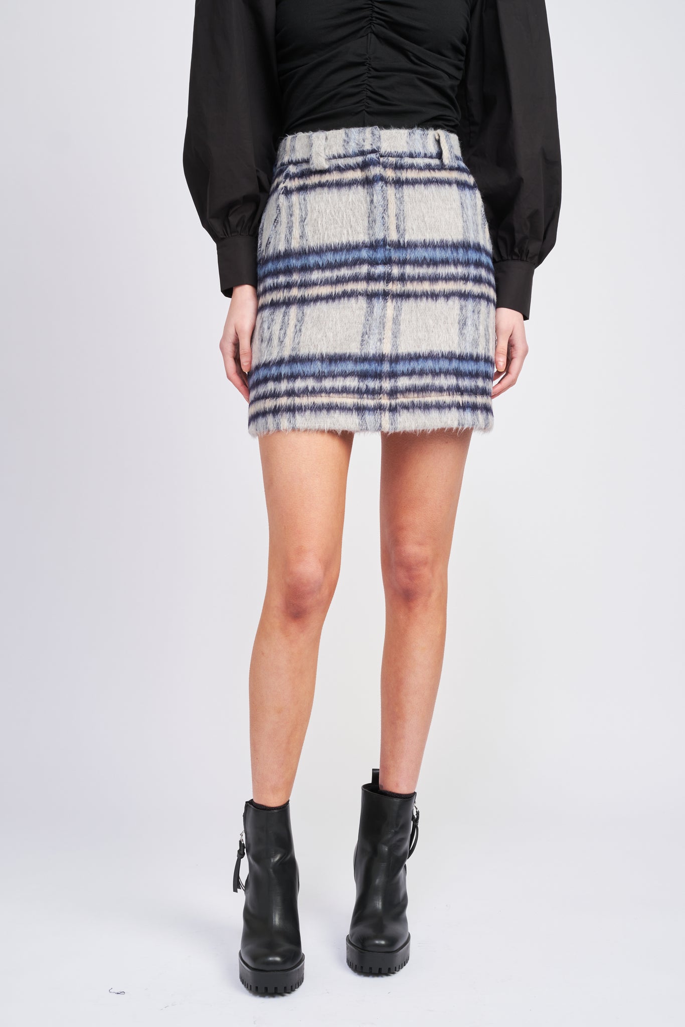 Demi Mini Skirt en saison