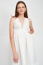 Load image into Gallery viewer, Beatrice Maxi Dress