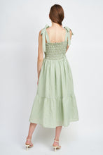 Load image into Gallery viewer, Genevieve Midi Dress