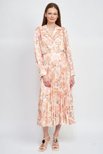 Load image into Gallery viewer, Clover Midi Dress