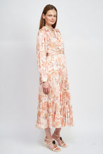 Load image into Gallery viewer, Clover Midi Dress